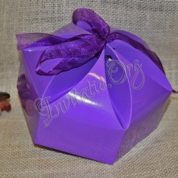 Cutiuta pentru prajituri tip "Panettone"